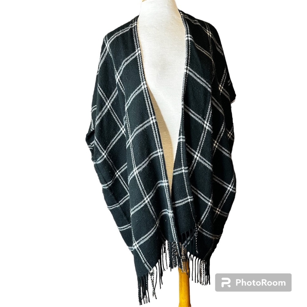 Loft black and white plaid shaw - Picture 4 of 5